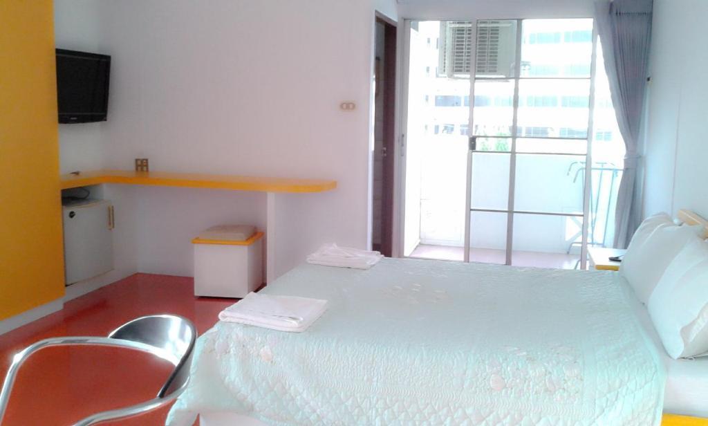 M In Korat Service Apartment Накхонратчасіма Номер фото